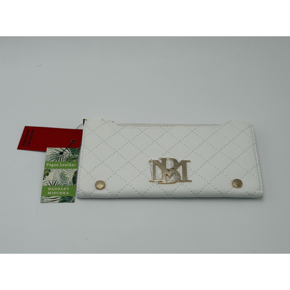 Badgley Mischka White Quilted Long Cards Wallet | Vegan Leather | New w/ tags